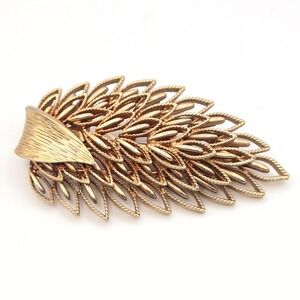 Vintage SA Samsan 10k Gold Plated Peacock Feather Leaf Brooch Pin Art Deco Style